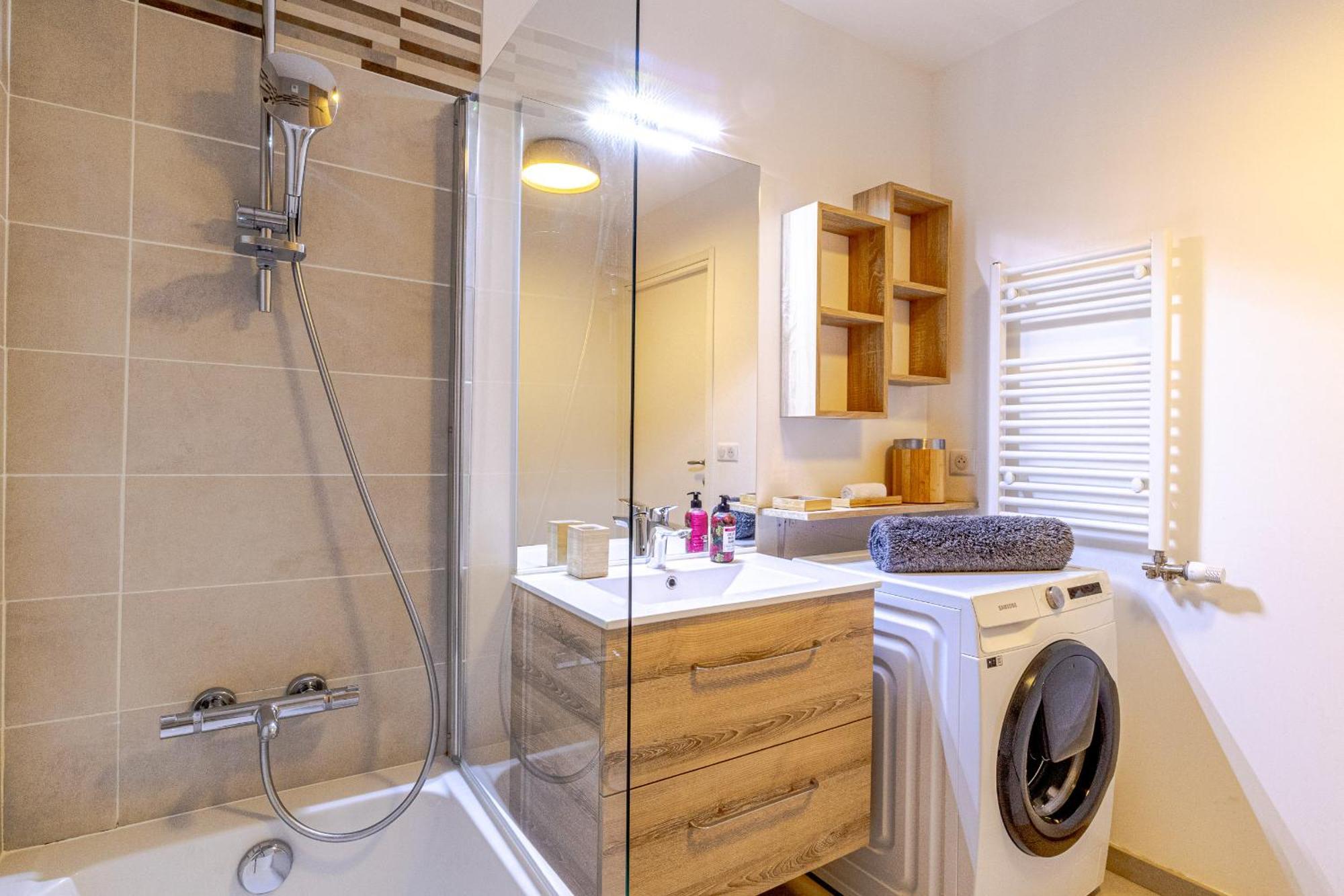 La Plume Vue Lac 3 Etoiles - Garage Prive, Secteur Recherche, Moderne & Tout Equipe, 6 Personnes Анси Екстериор снимка